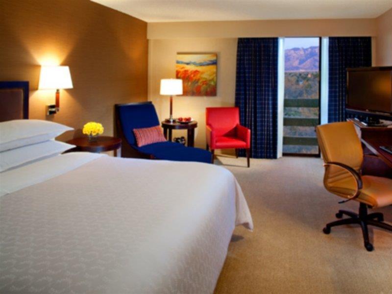 Sheraton Albuquerque Uptown By Marriott Exteriör bild